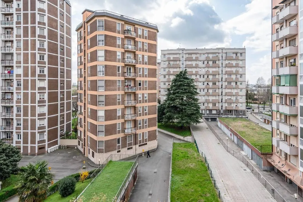 Green Oasis In Milan - Apartment Free Wifi - Policlinico San Donato - San Donato Milanese Italy